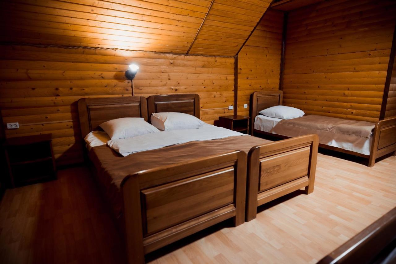 Гуцульська Світлиця Hotel Boekovel Buitenkant foto